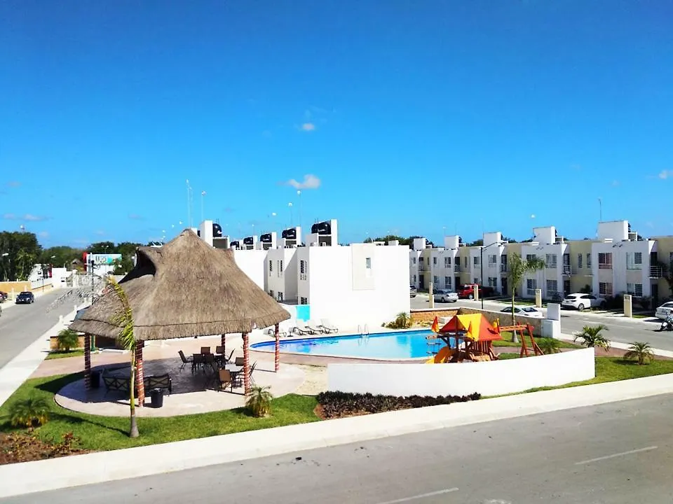 Palma Baru Con Alberca Villa Playa del Carmen Mexico